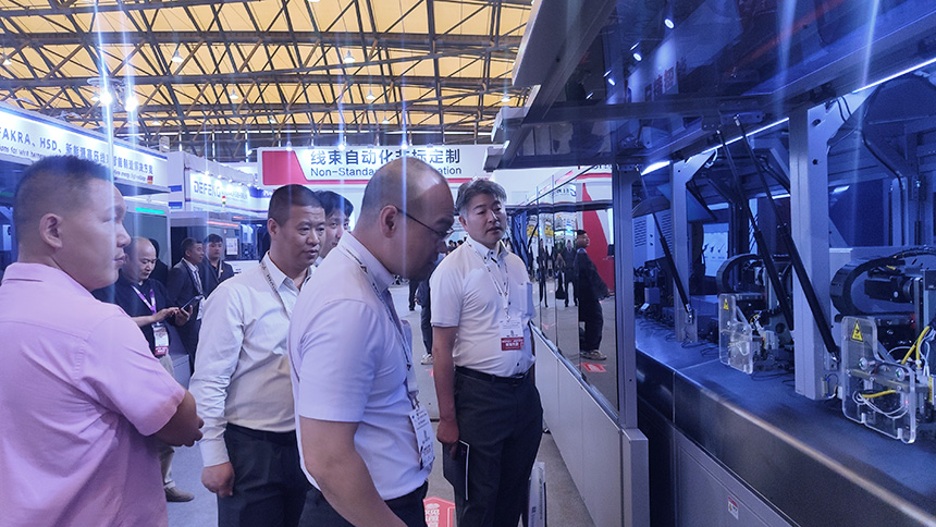 日精智能全自動(dòng)端子機(jī)